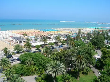 panorama spiaggia pescara