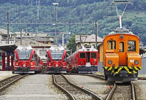 trenino rosso carrozze