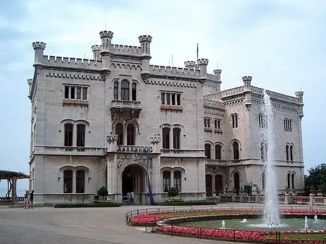 castello miramare trieste