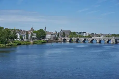 ponte di maastricht